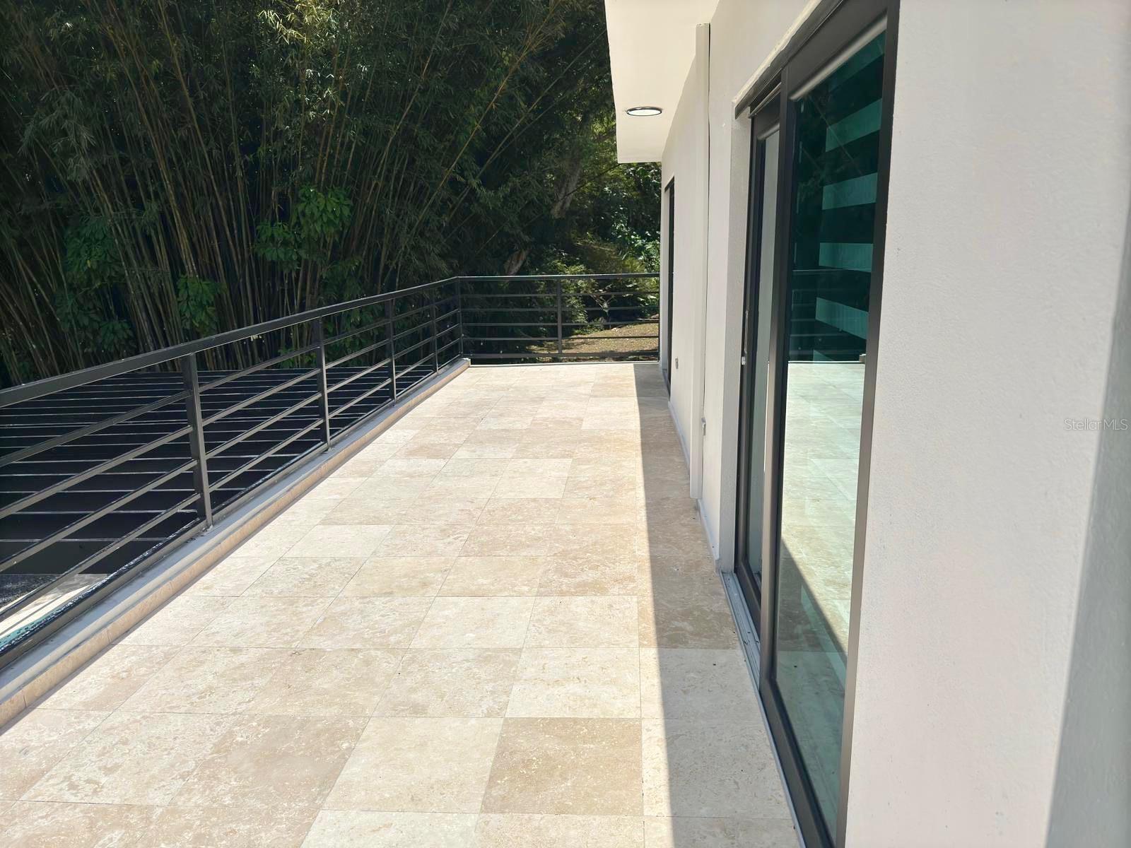 LAS TRES T - Residential