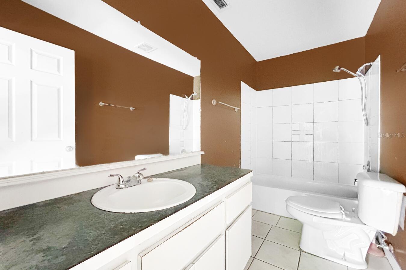 LEISURE HILLS - Residential