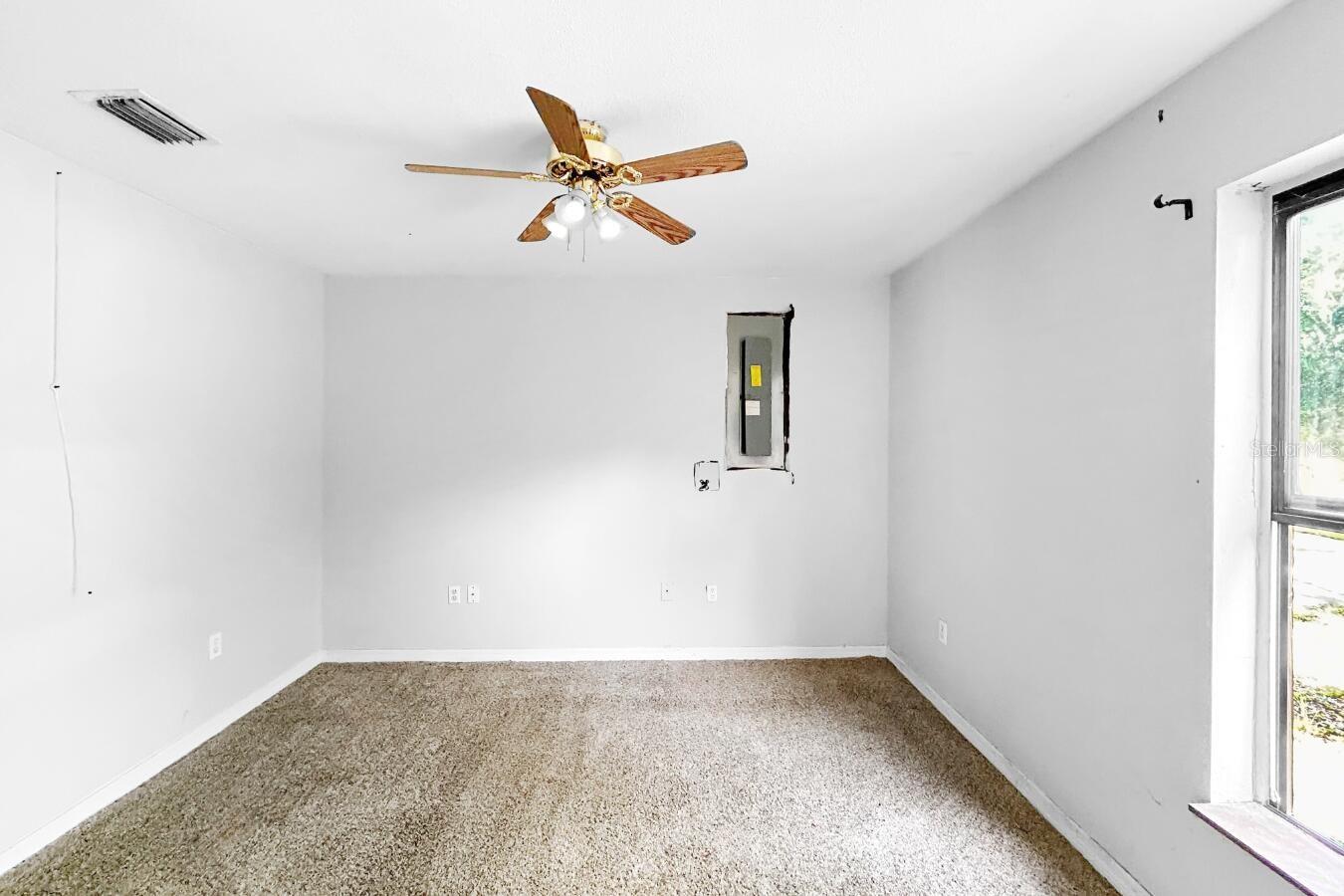 LEISURE HILLS - Residential