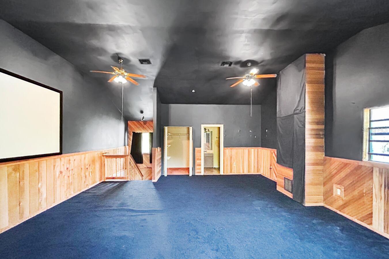LEISURE HILLS - Residential