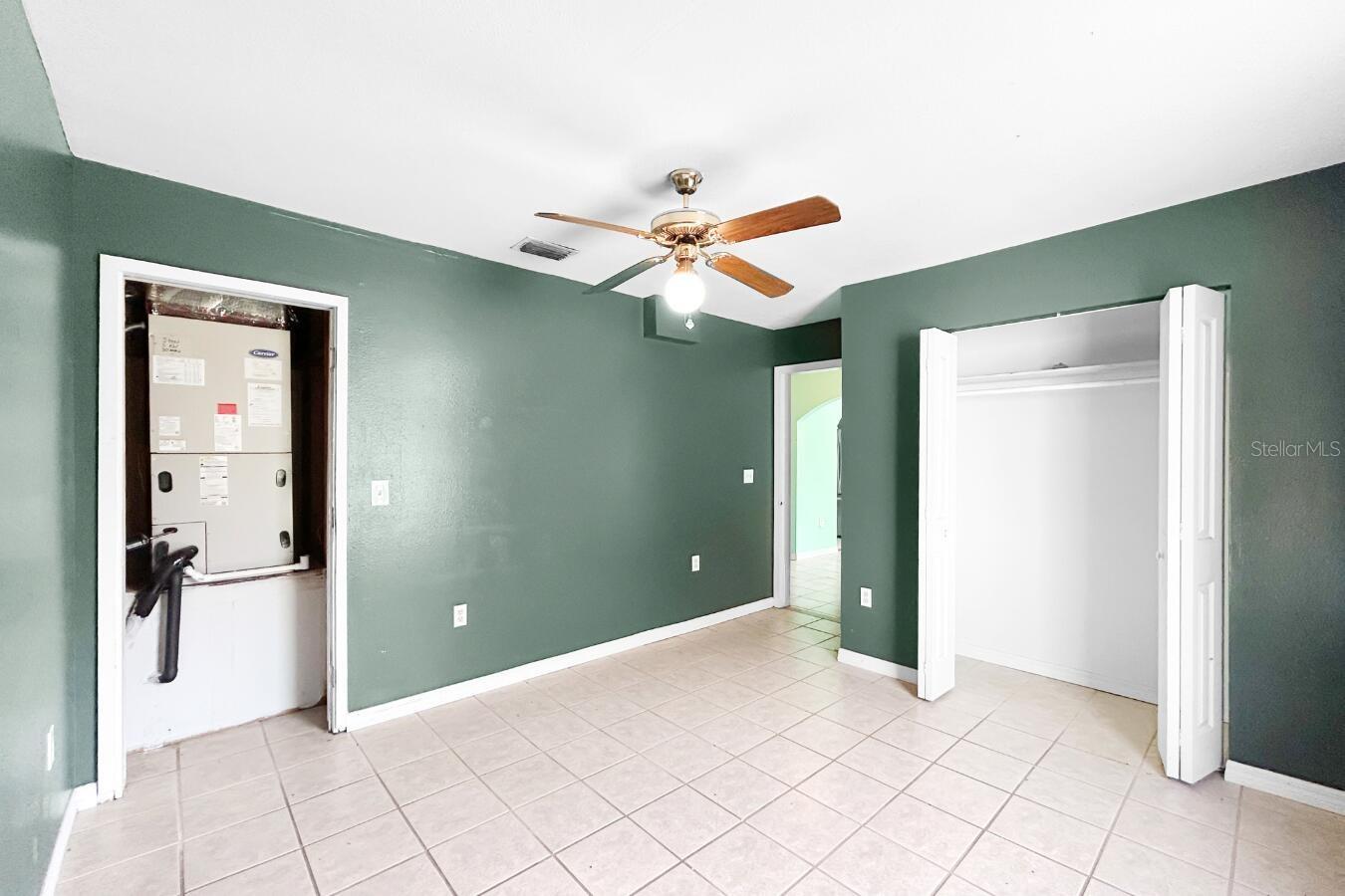 LEISURE HILLS - Residential