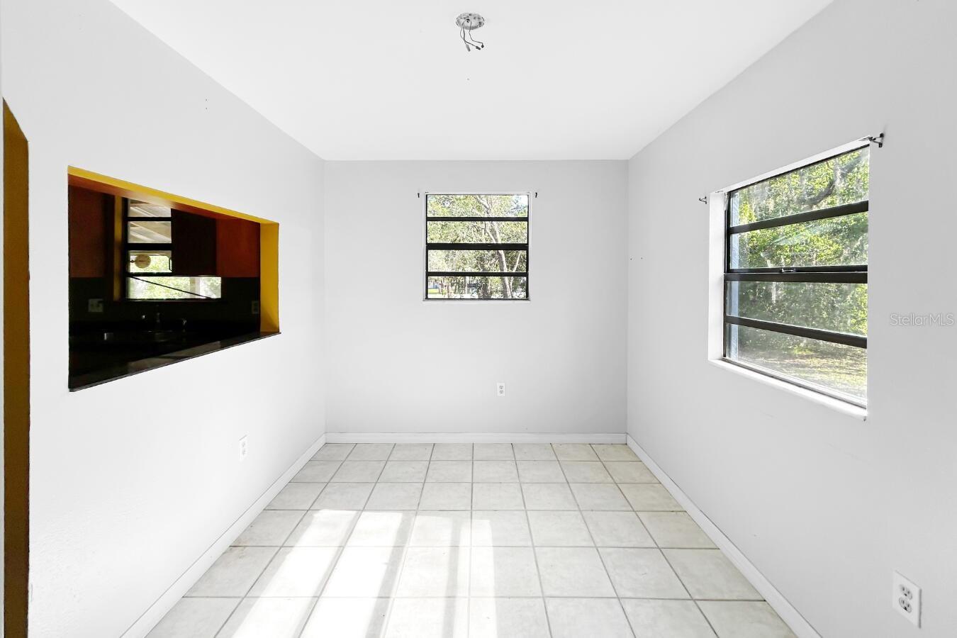 LEISURE HILLS - Residential