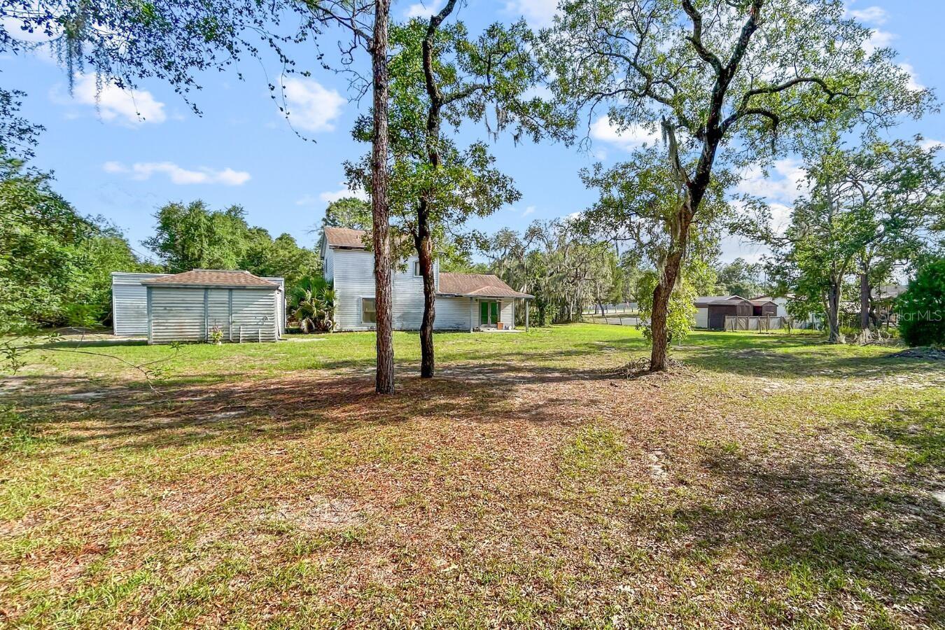 LEISURE HILLS - Residential