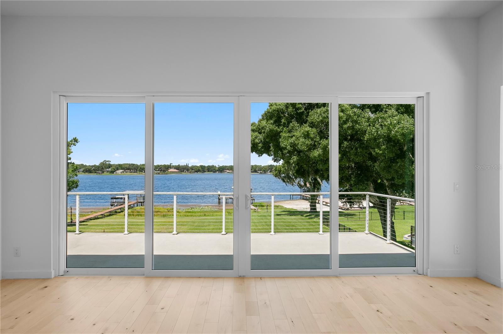 LAKE MAGDALENE FOR REST - Residential