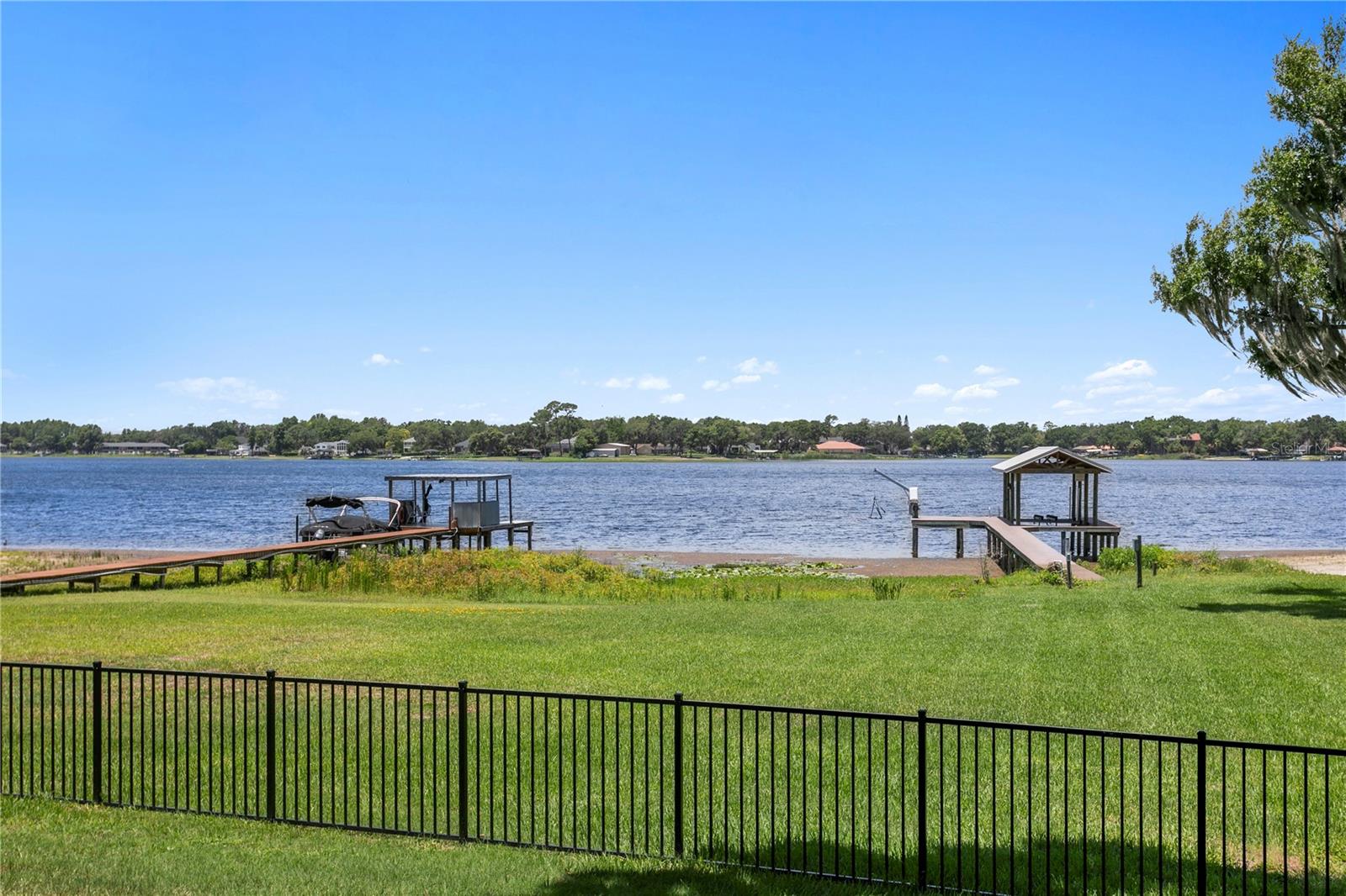 LAKE MAGDALENE FOR REST - Residential