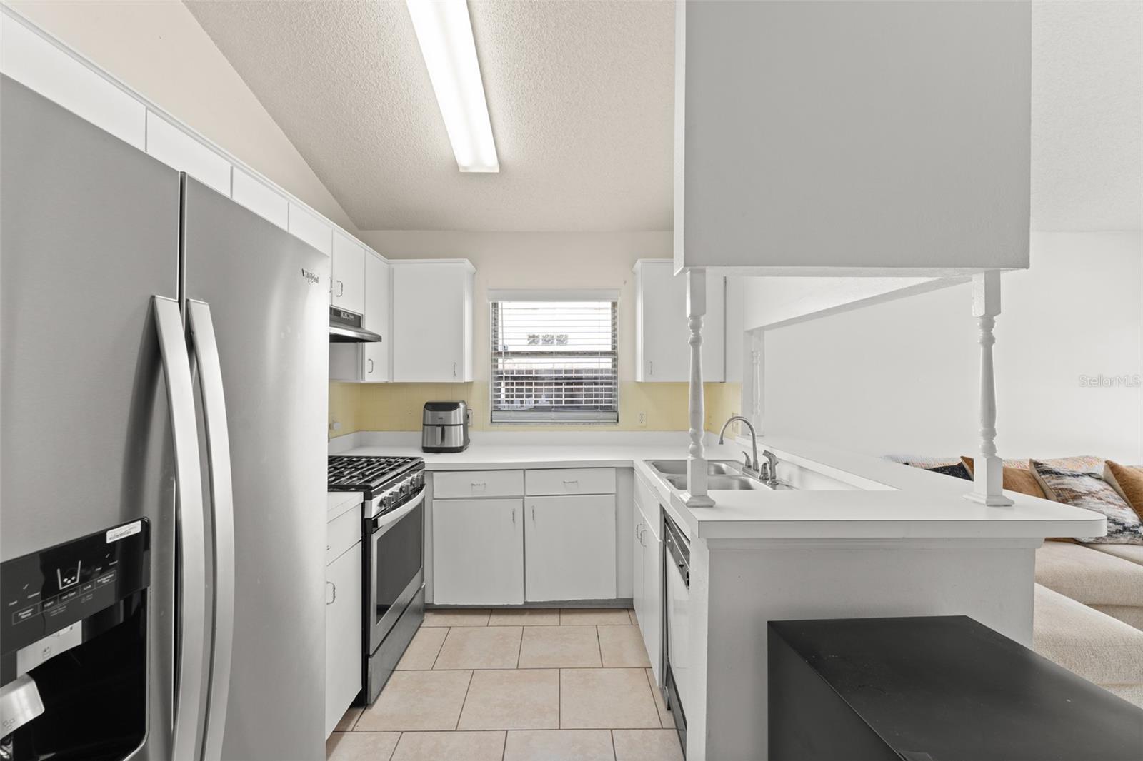 PARK AVE ESTATES - Residential