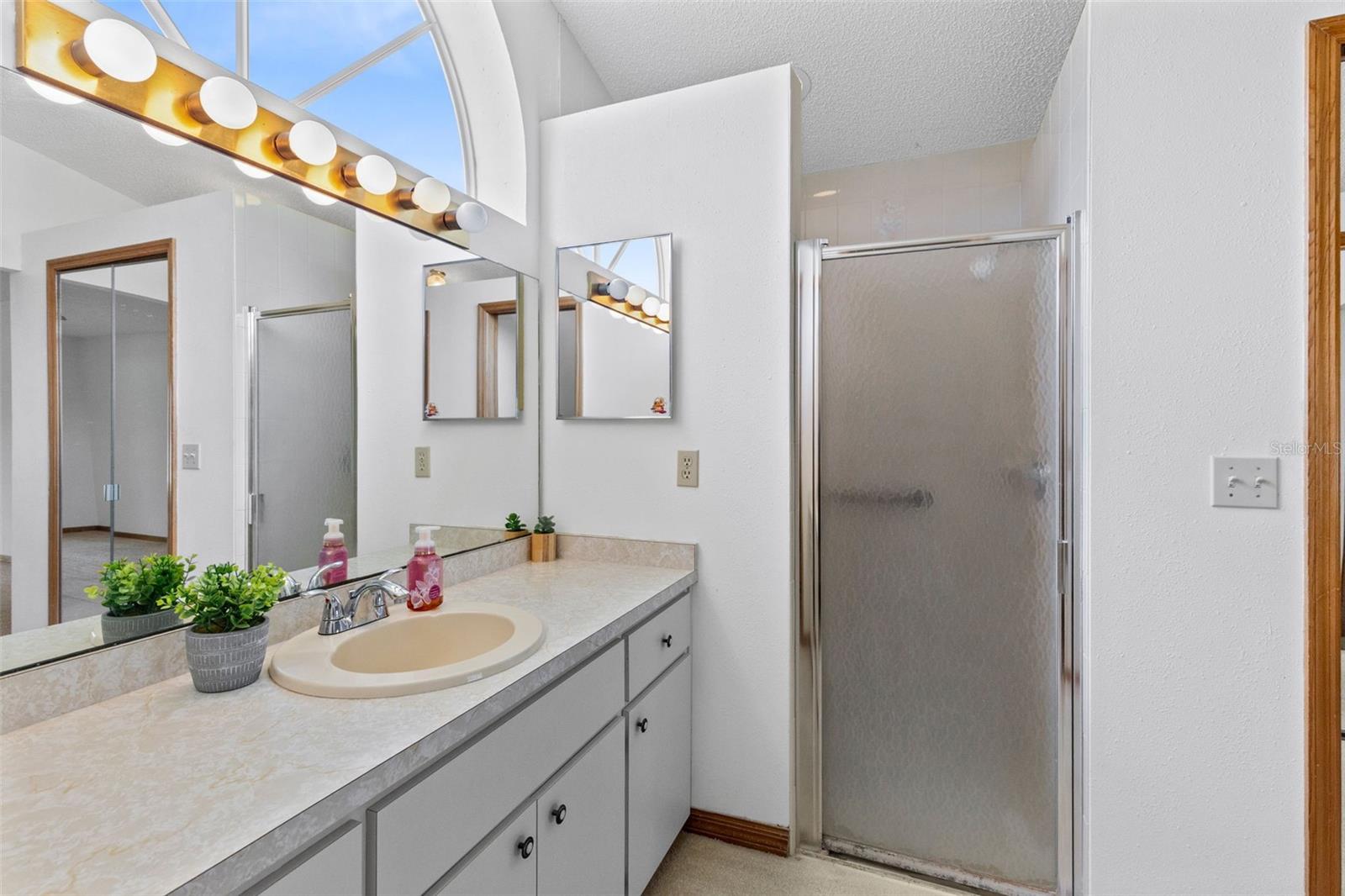 DELTONA LAKES UNIT 04 - Residential