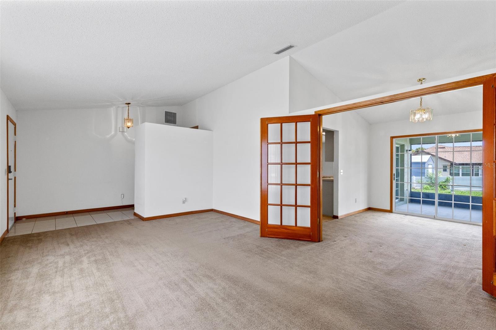 DELTONA LAKES UNIT 04 - Residential