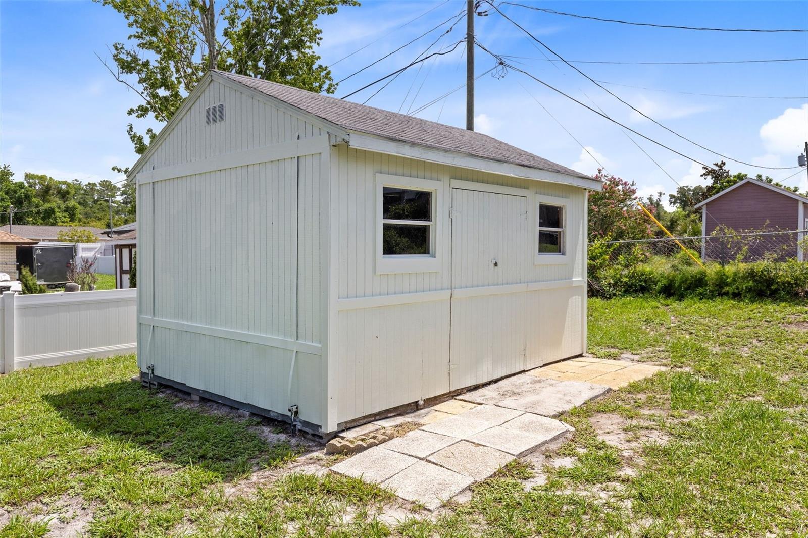 DELTONA LAKES UNIT 04 - Residential
