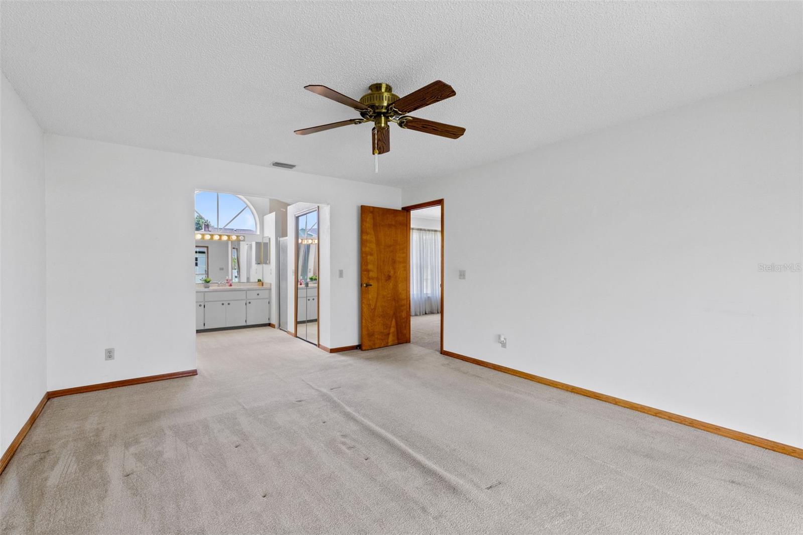 DELTONA LAKES UNIT 04 - Residential