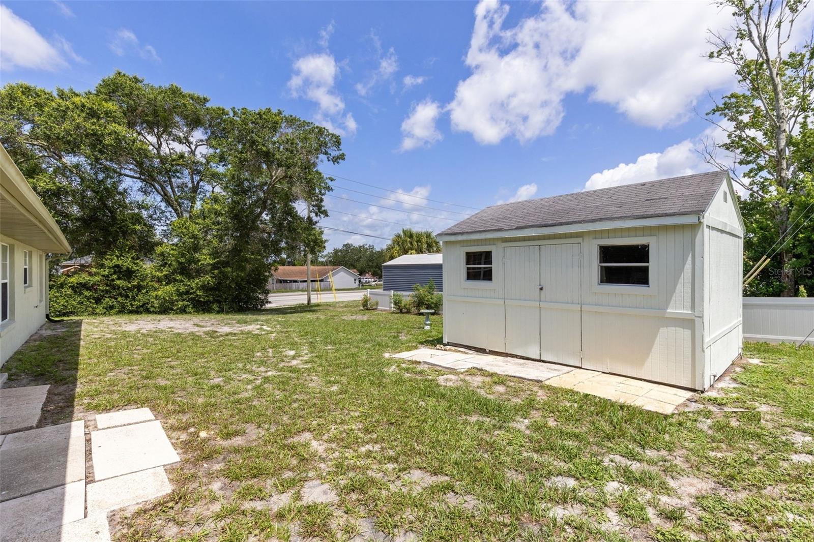 DELTONA LAKES UNIT 04 - Residential
