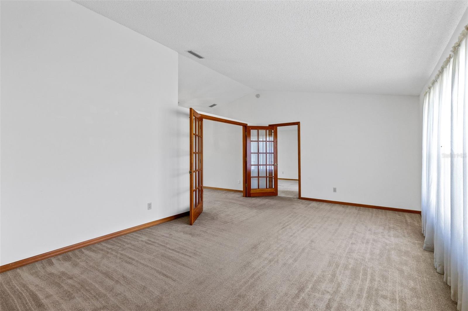 DELTONA LAKES UNIT 04 - Residential