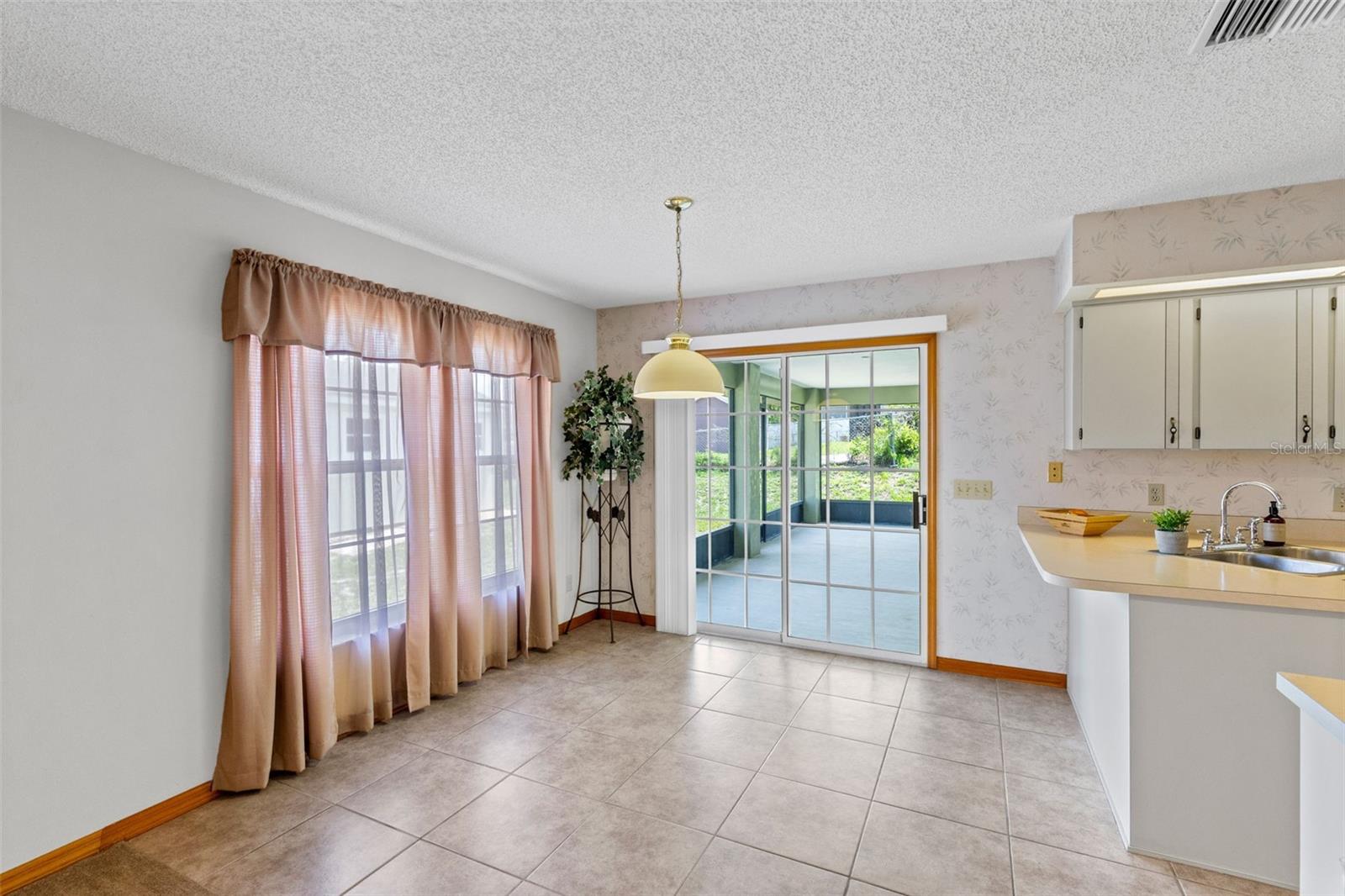 DELTONA LAKES UNIT 04 - Residential