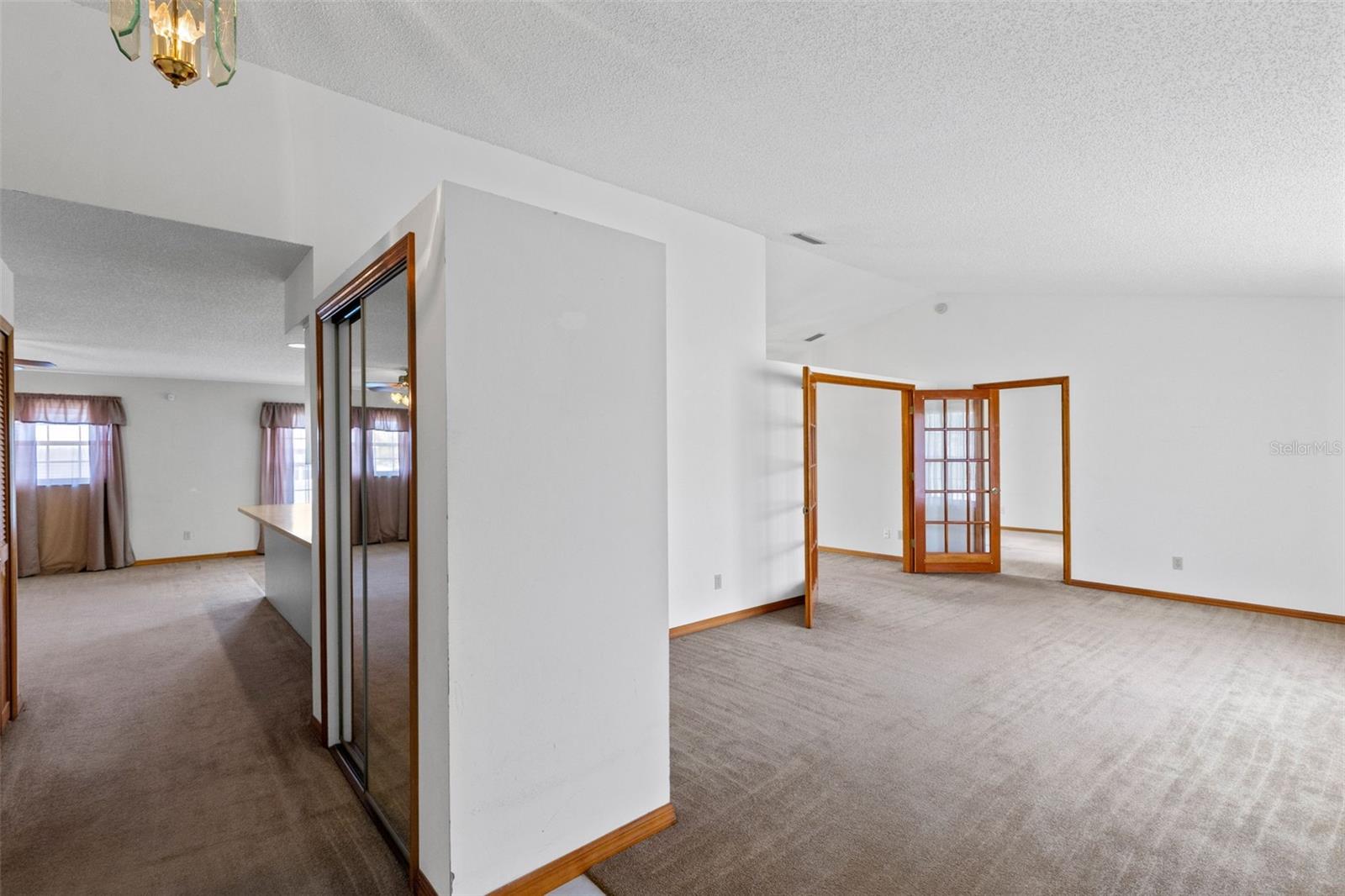 DELTONA LAKES UNIT 04 - Residential