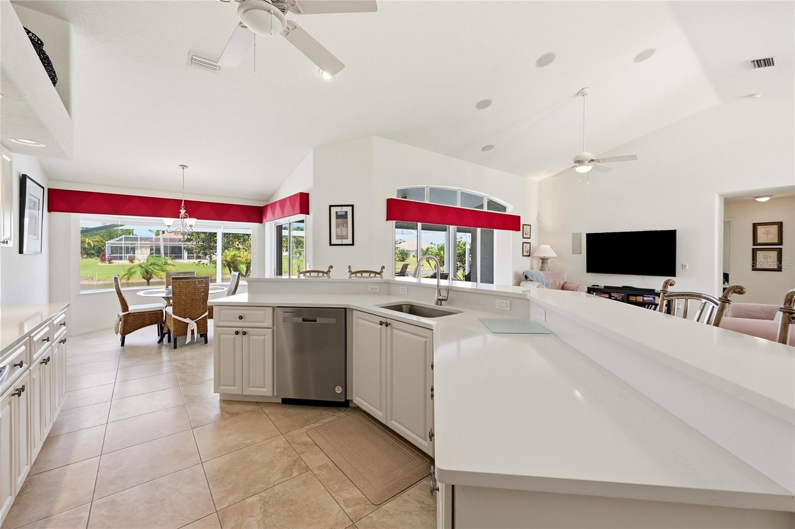 ROTONDA WEST LONG MEADOW - Residential