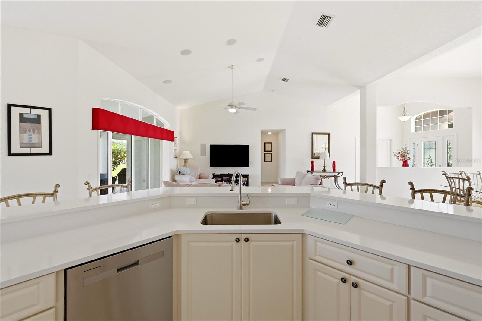 ROTONDA WEST LONG MEADOW - Residential