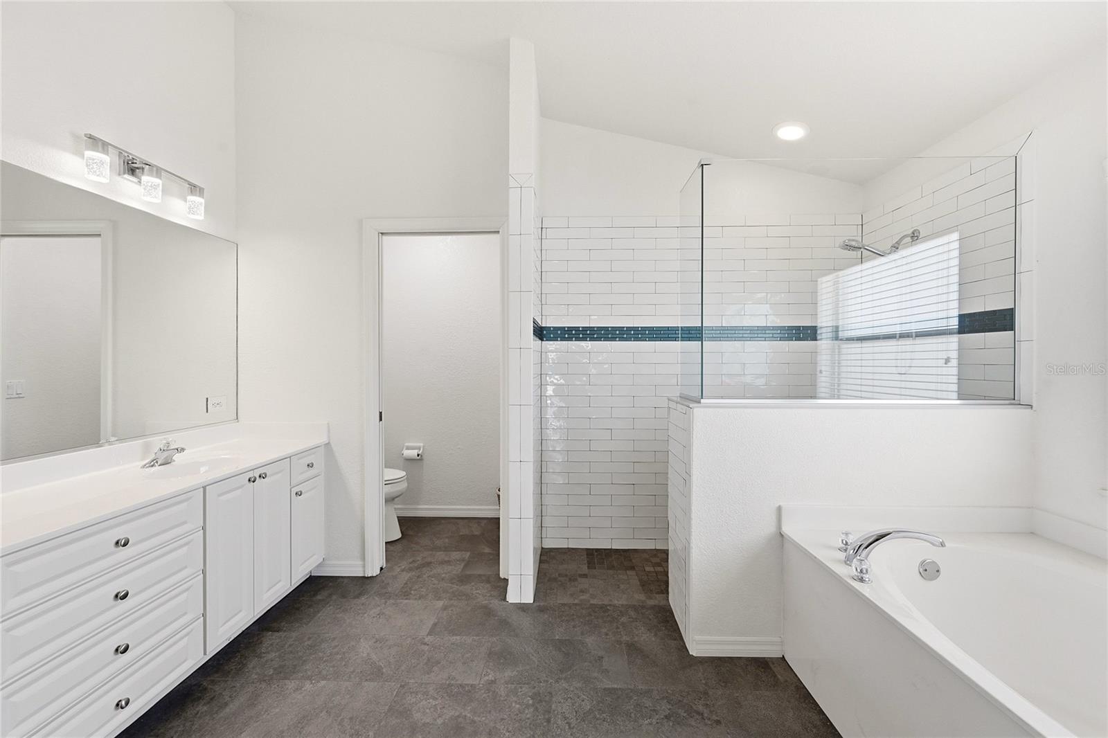 ROTONDA WEST LONG MEADOW - Residential