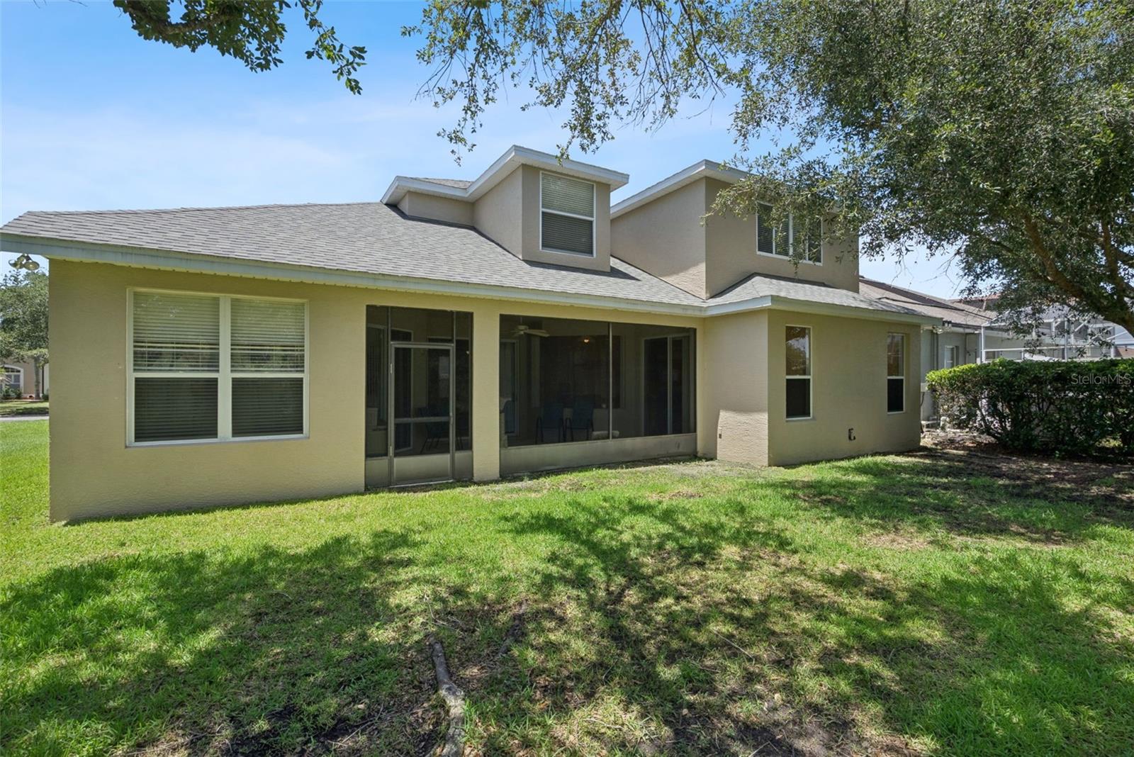 STONEYBROOK 44/122 - Residential