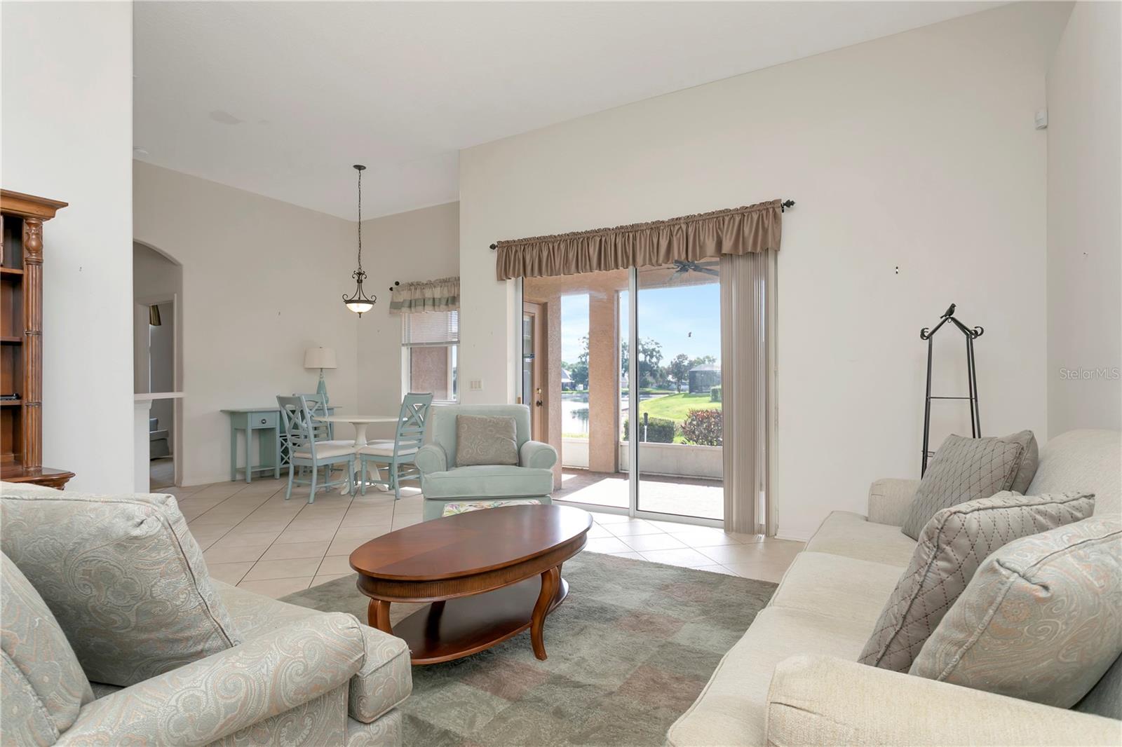 HIGHLAND RIDGE - Residential