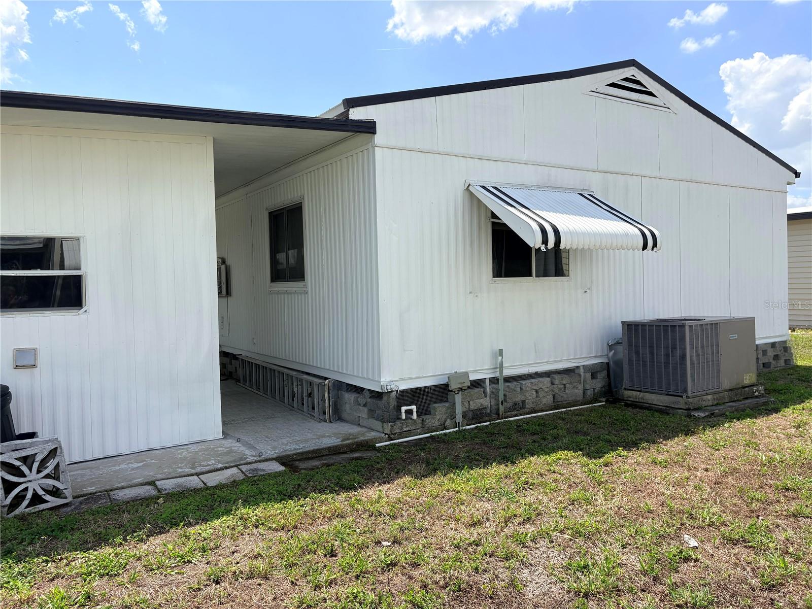 LAKE ARROWHEAD MOBILE VILLAGE PH 01 - Residential