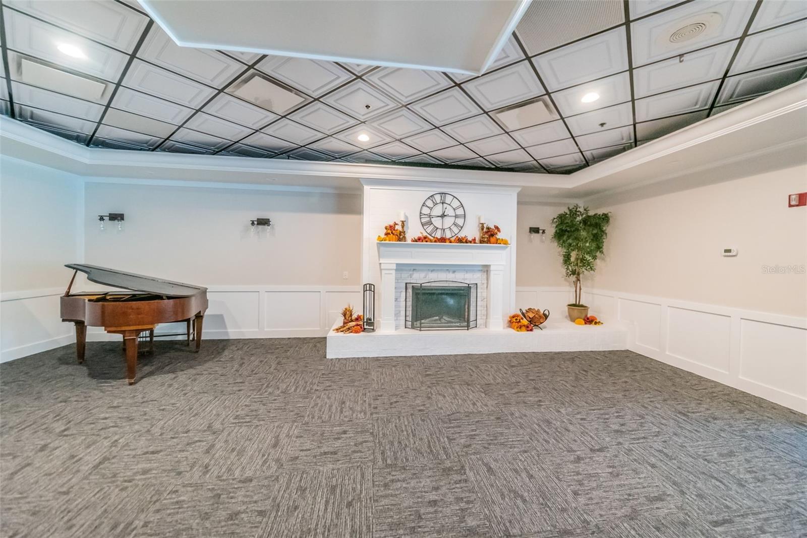 SEVEN SPGS VILLAS CONDO - Residential