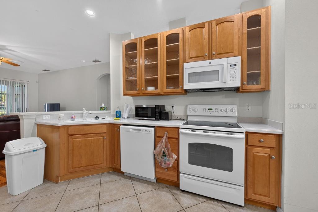 TRADITIONS PH 01 - Residential