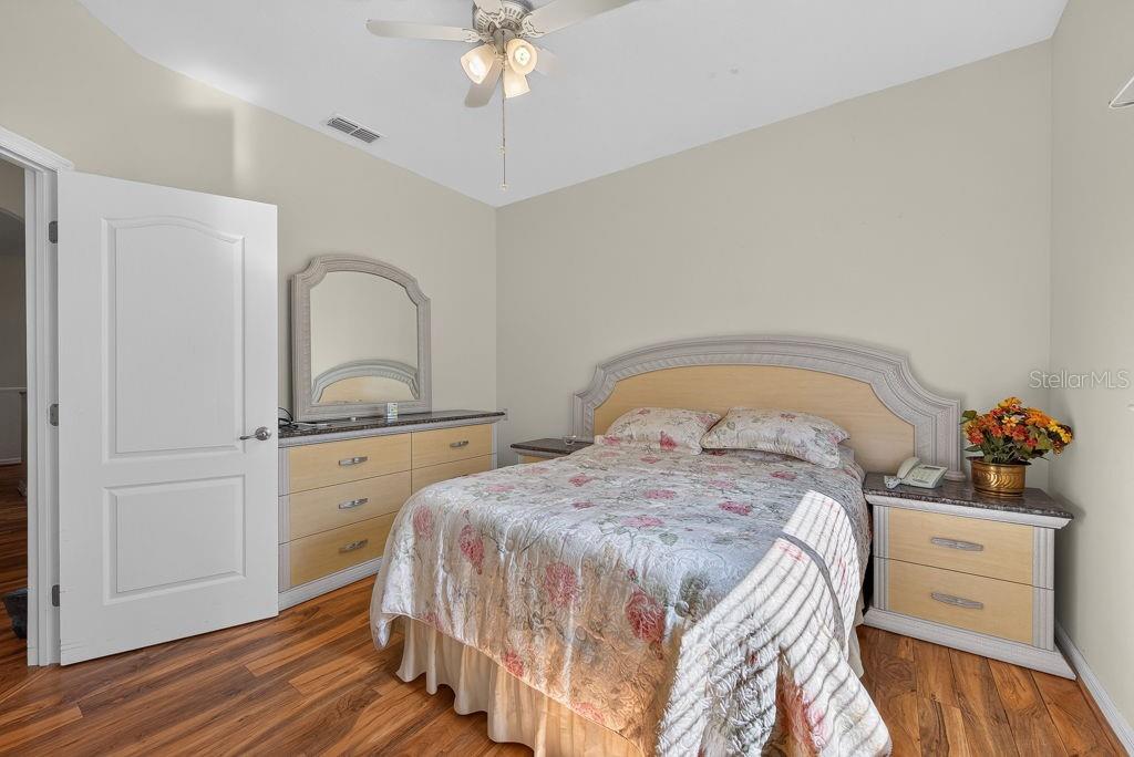 TRADITIONS PH 01 - Residential