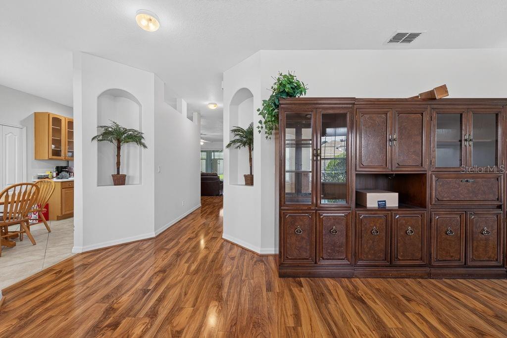 TRADITIONS PH 01 - Residential