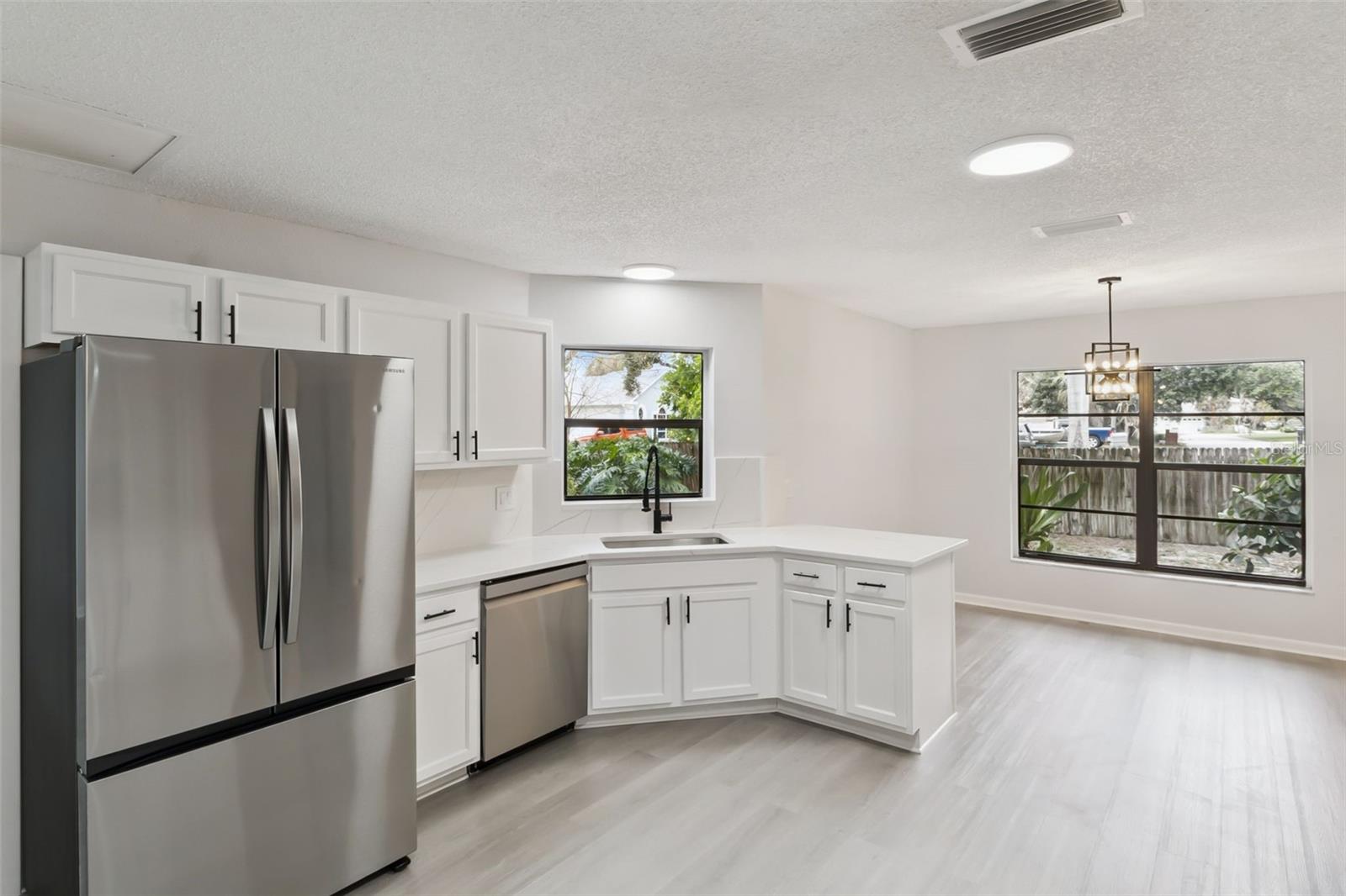 HARBOR OAKS - Residential