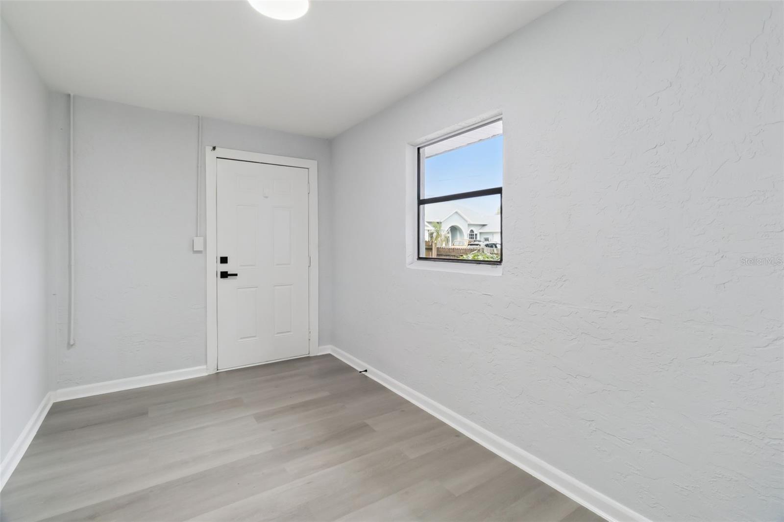 HARBOR OAKS - Residential