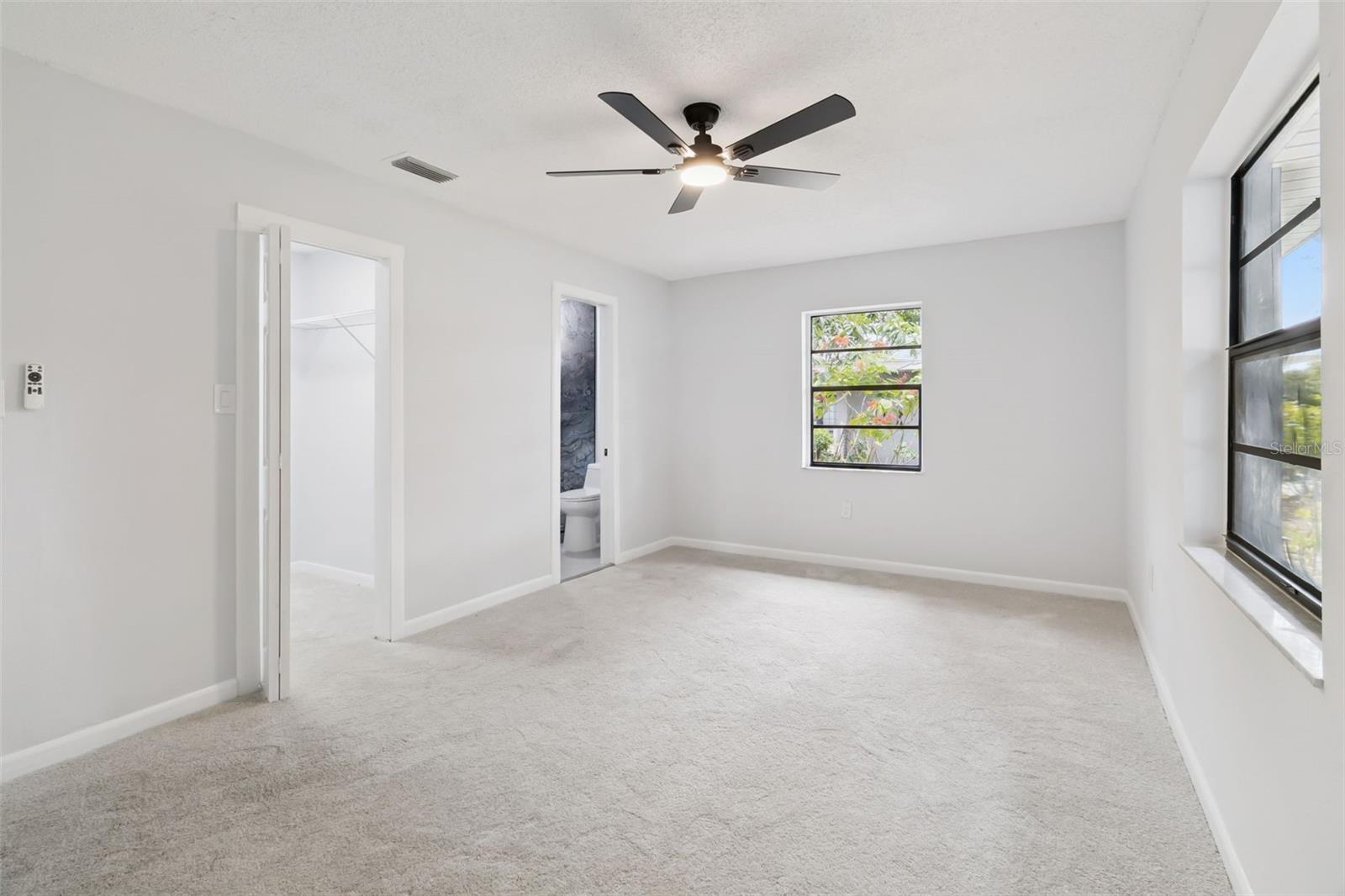 HARBOR OAKS - Residential
