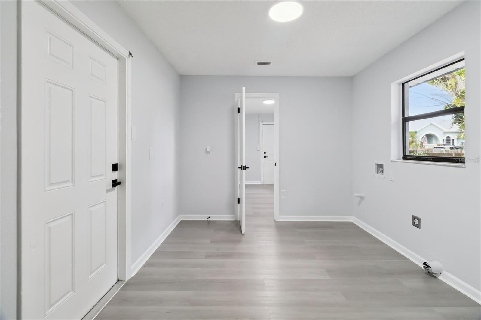 HARBOR OAKS - Residential