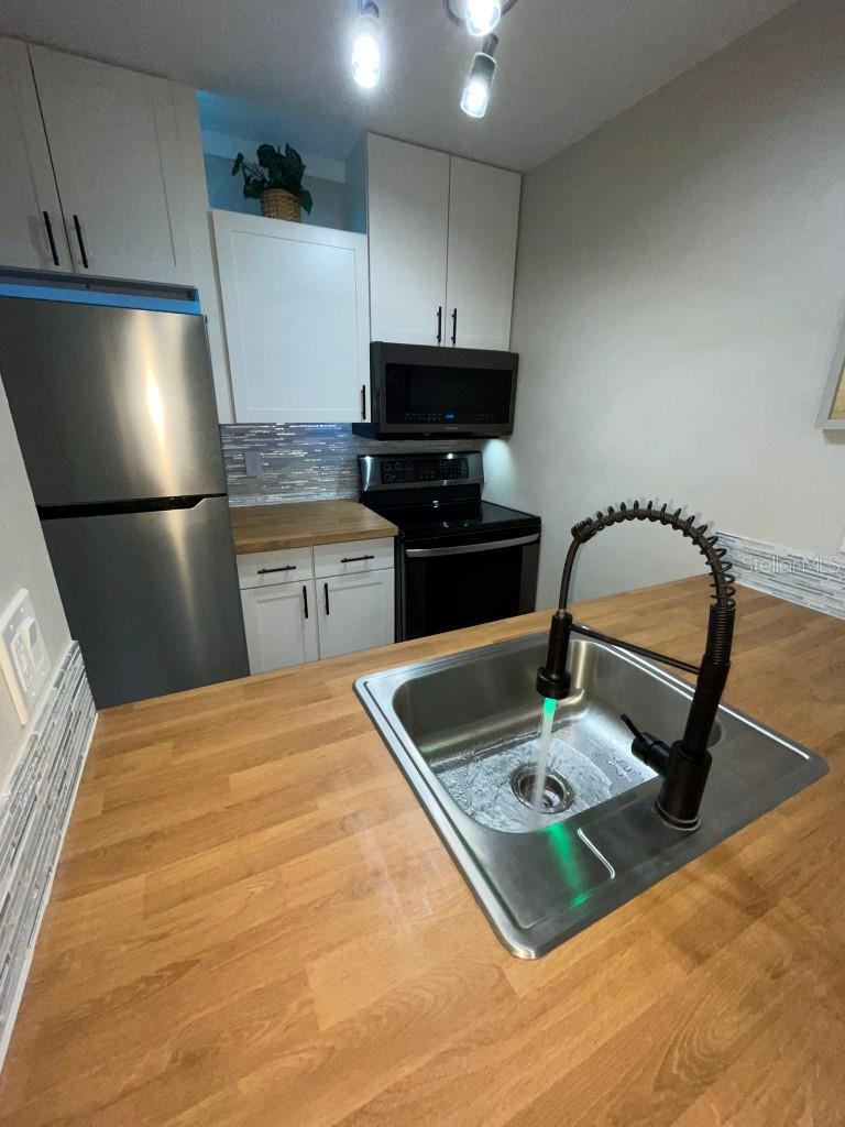FOUNTAIN SQUARE CONDO - Residential