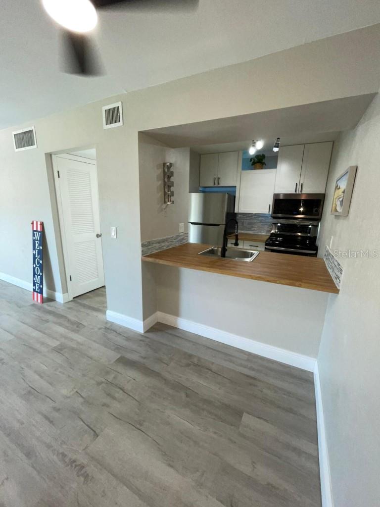 FOUNTAIN SQUARE CONDO - Residential