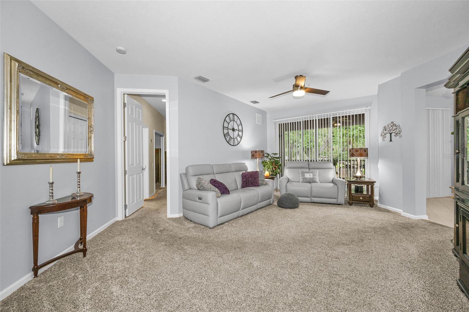 COACHMAN RESERVE CONDO - Residential