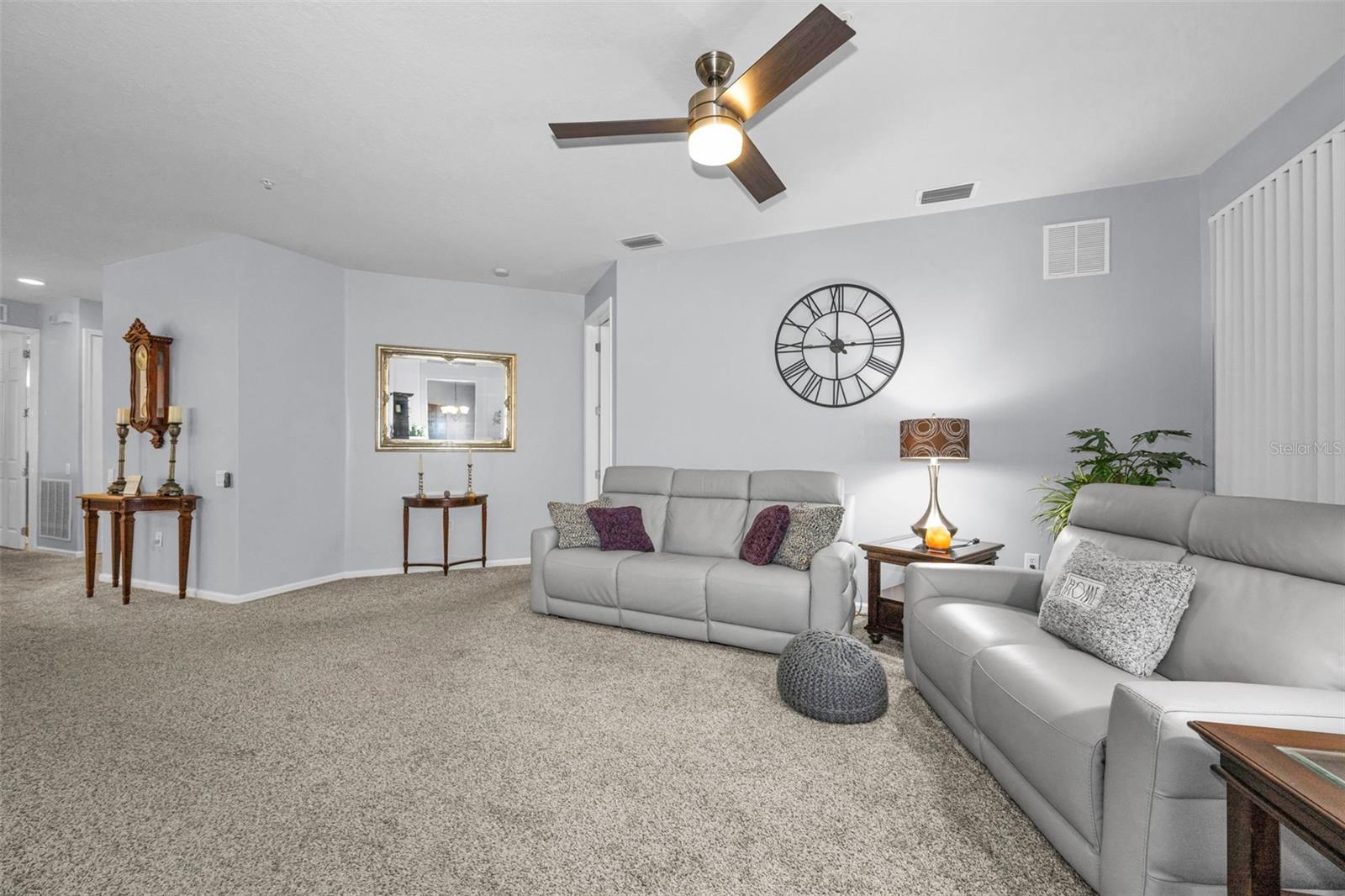 COACHMAN RESERVE CONDO - Residential