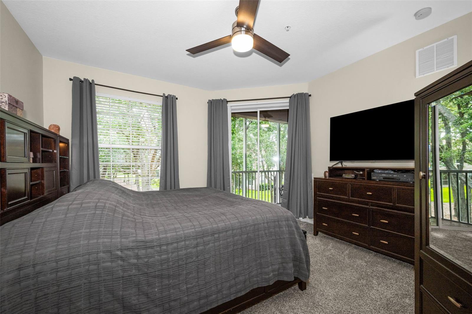 COACHMAN RESERVE CONDO - Residential