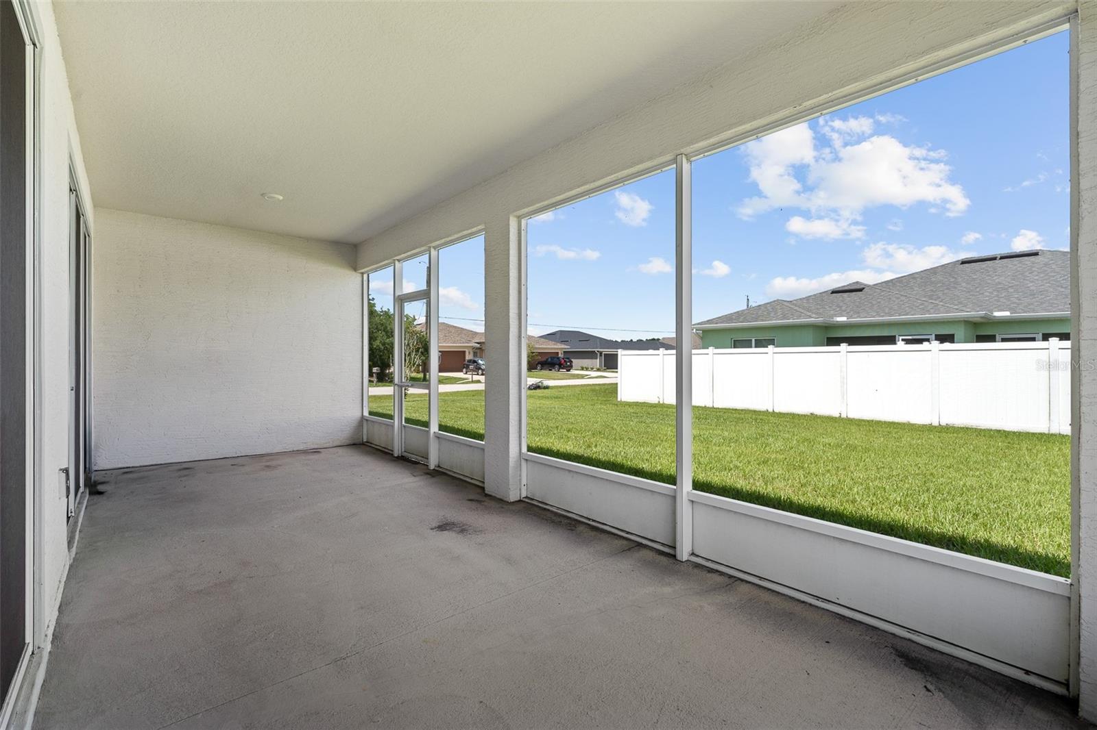 04 FAIRWAYS - Residential