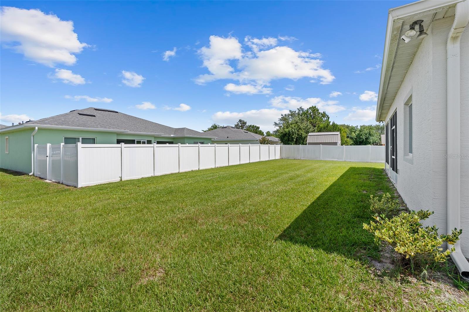 04 FAIRWAYS - Residential