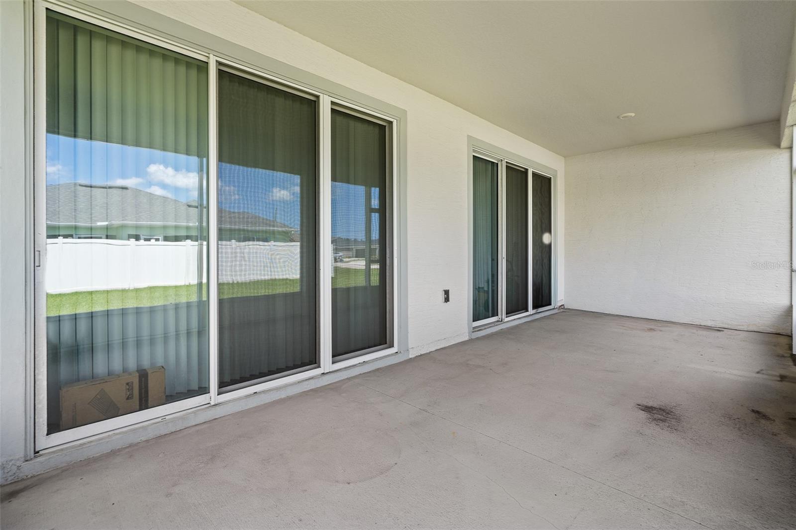 04 FAIRWAYS - Residential