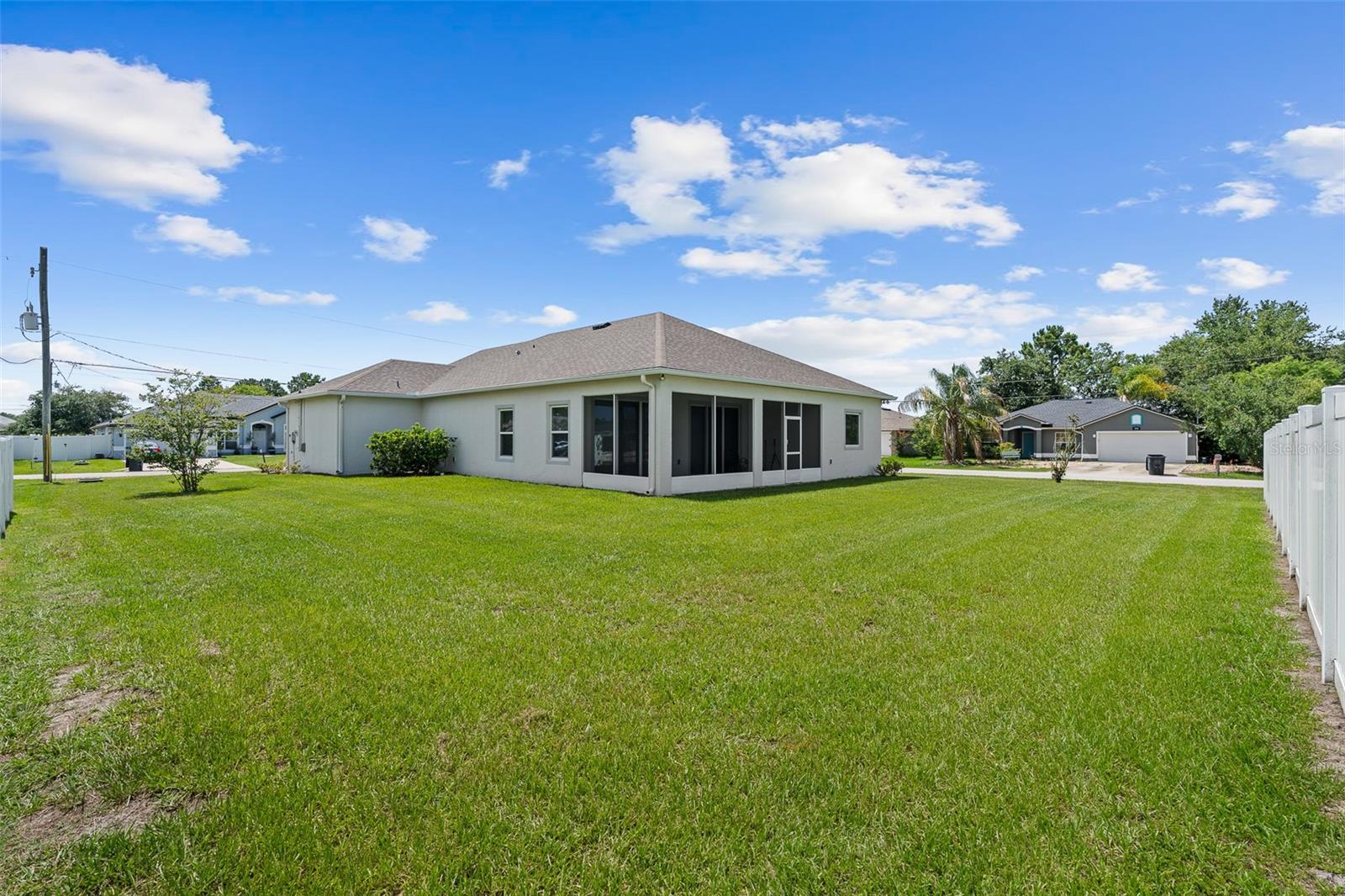 04 FAIRWAYS - Residential