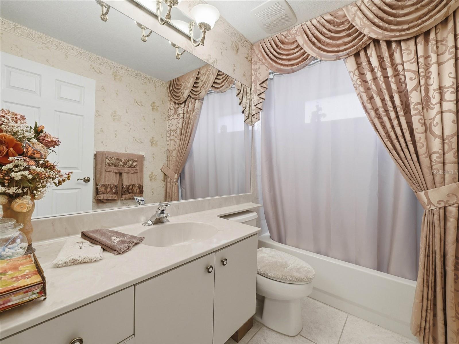 JULIANA WEST - Residential