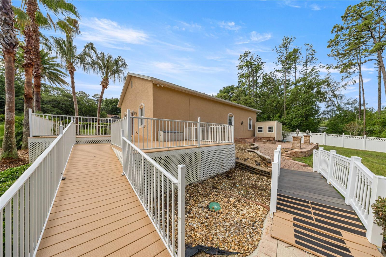 PINE RIDGE UNIT 03 - Residential