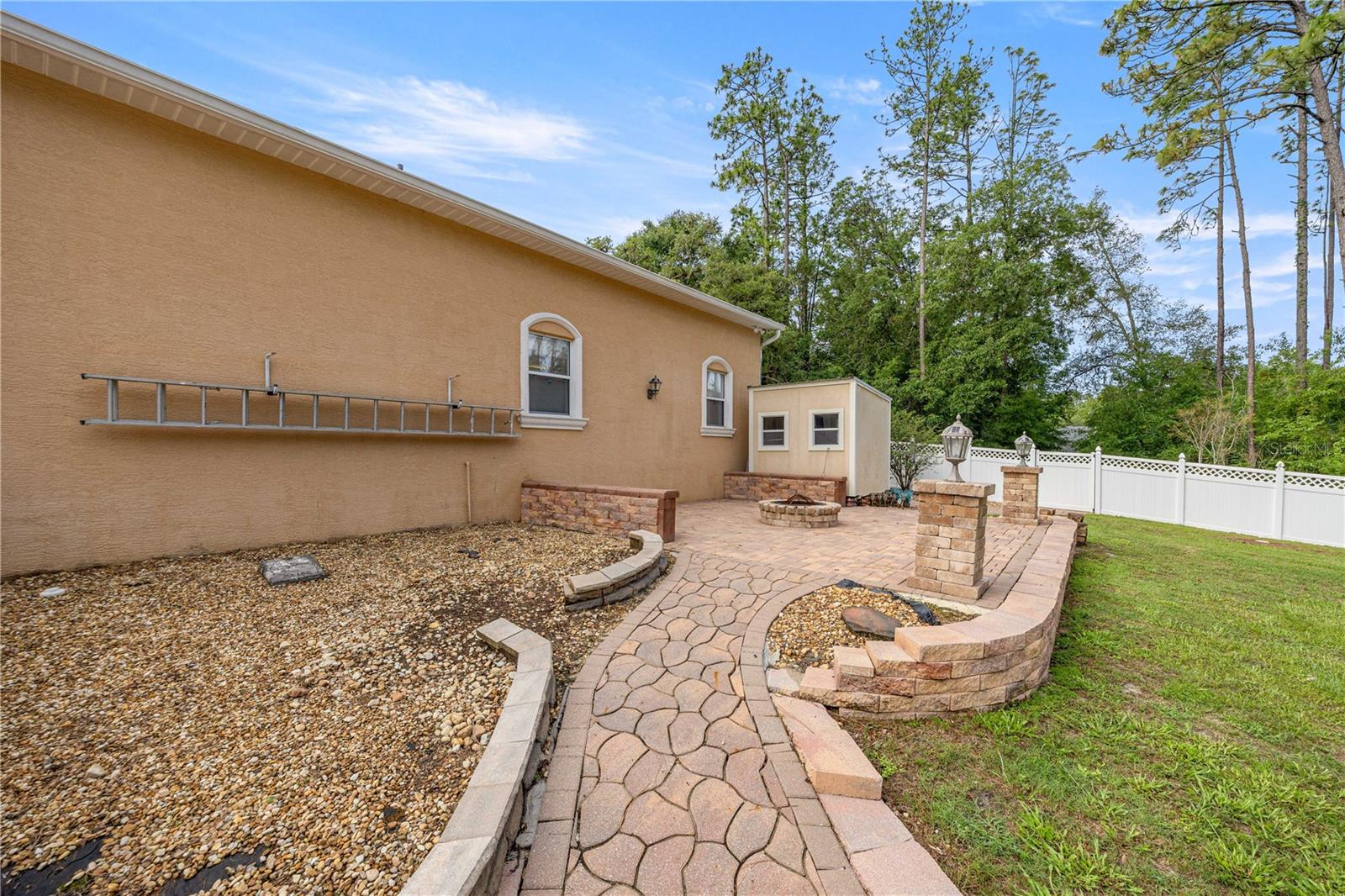 PINE RIDGE UNIT 03 - Residential