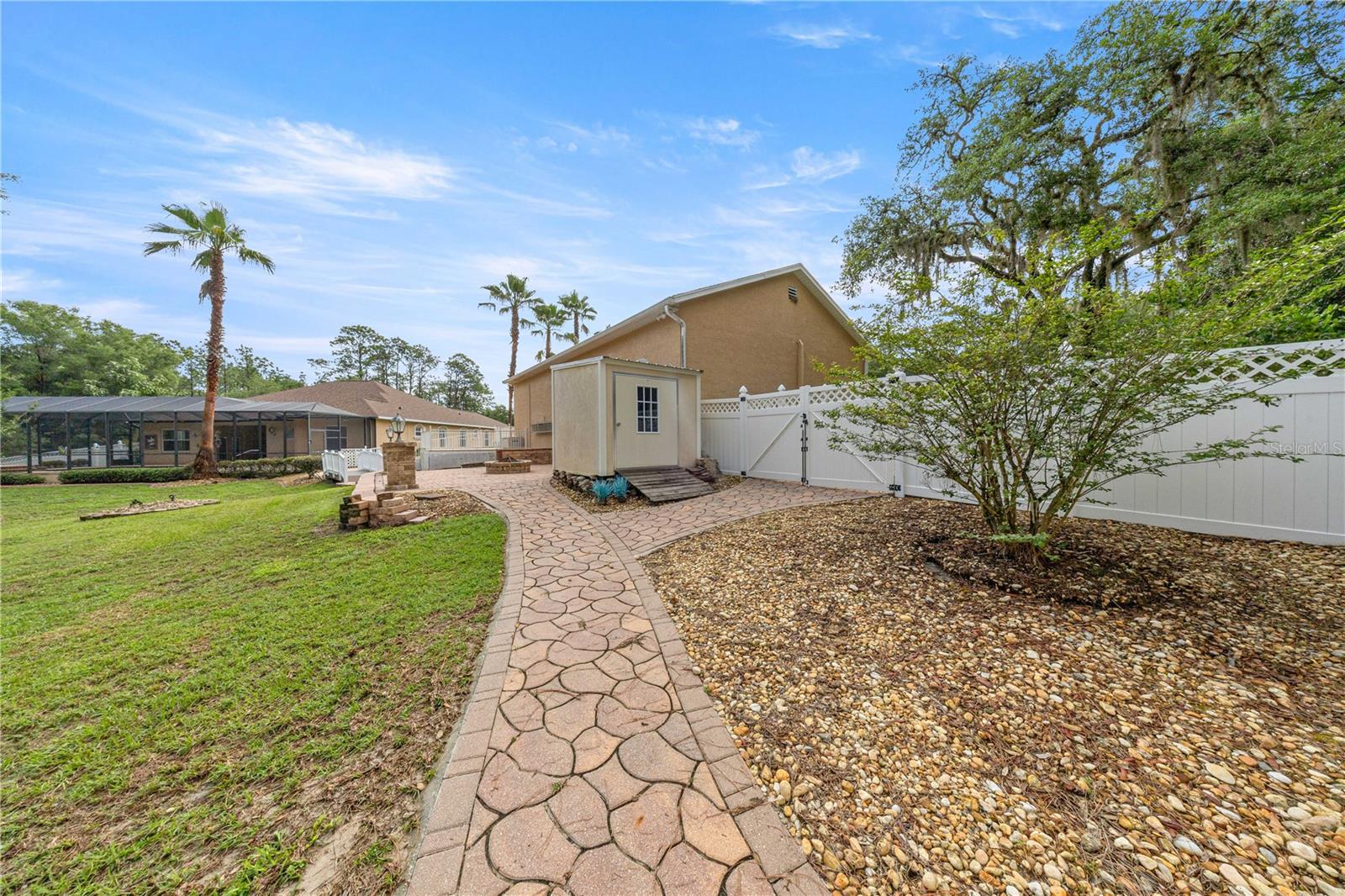 PINE RIDGE UNIT 03 - Residential