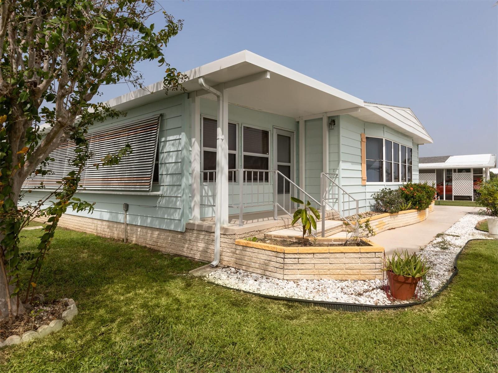 LA CASA MHP CO-OP - Residential
