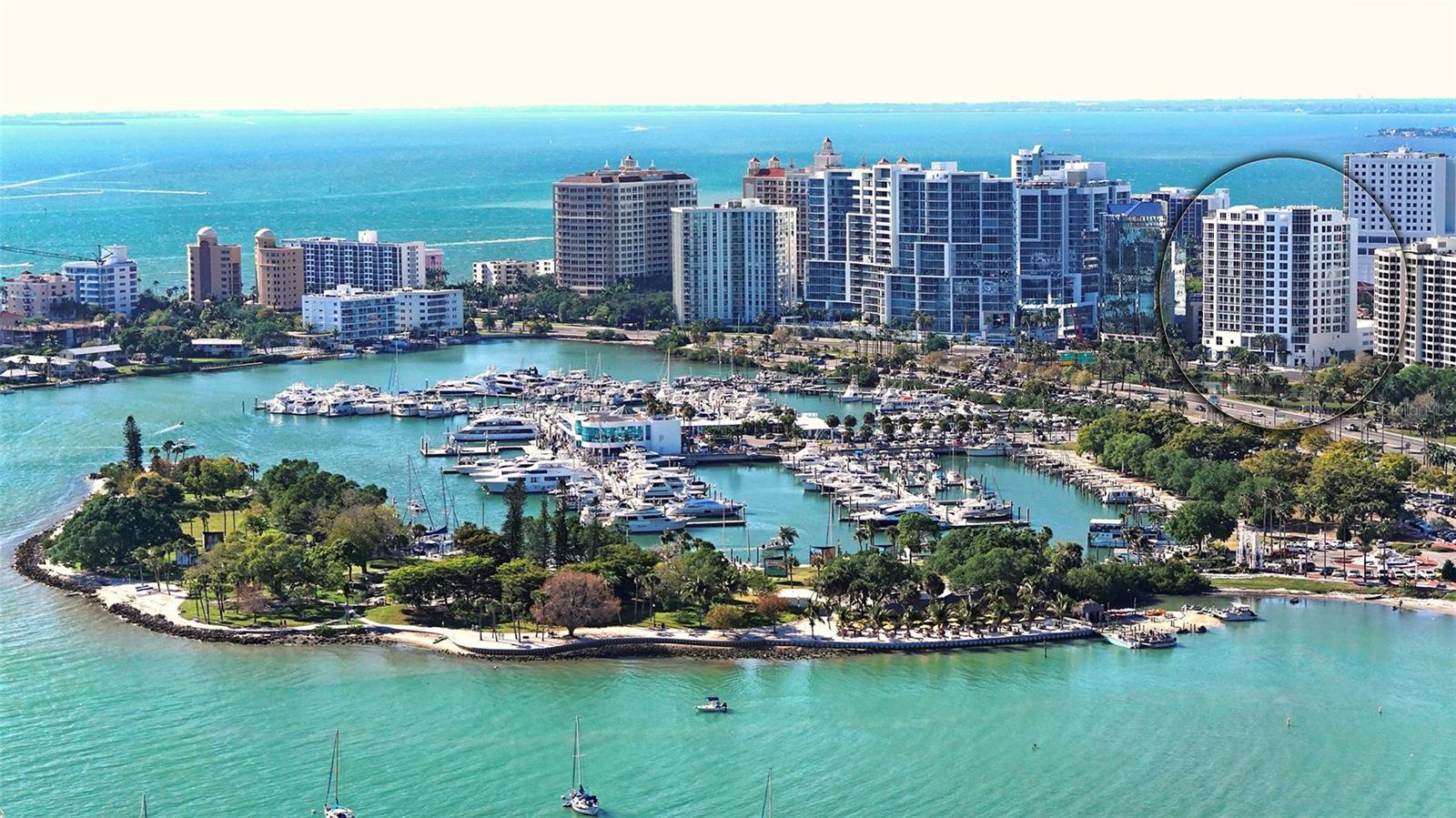 MARINA TOWER - Residential