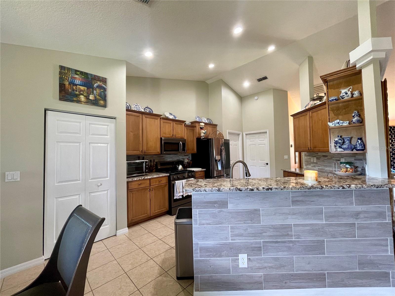 MAJESTIC OAKS FOURTH ADD - Residential