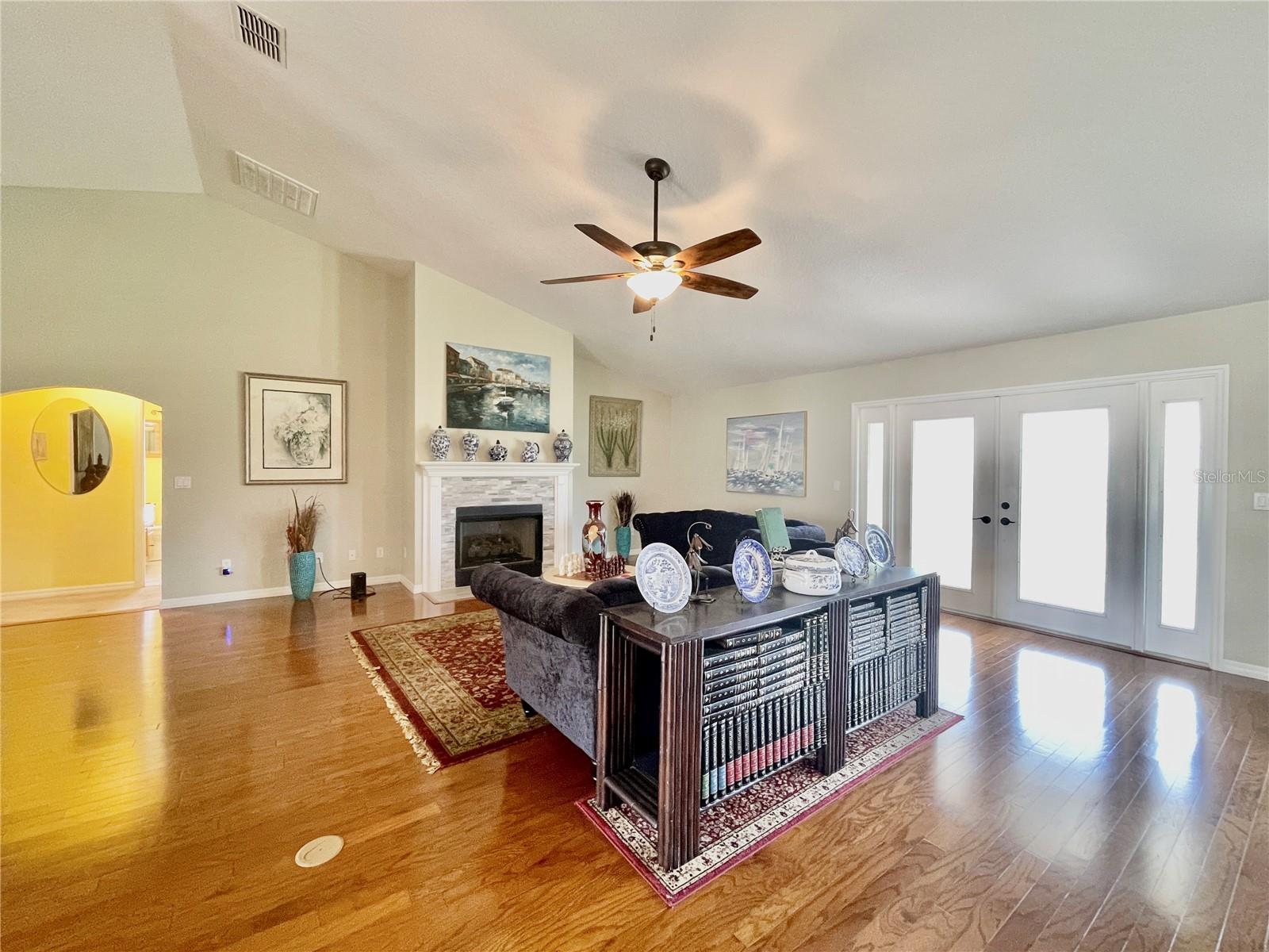 MAJESTIC OAKS FOURTH ADD - Residential