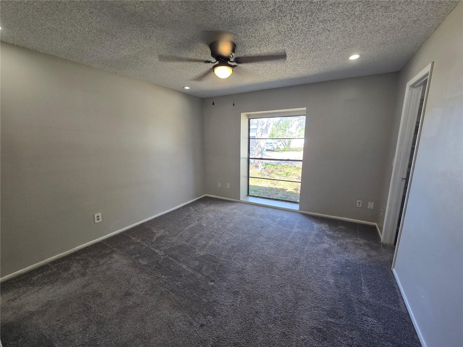 BOYETTE SPGS SEC B UN #2 - Residential Lease